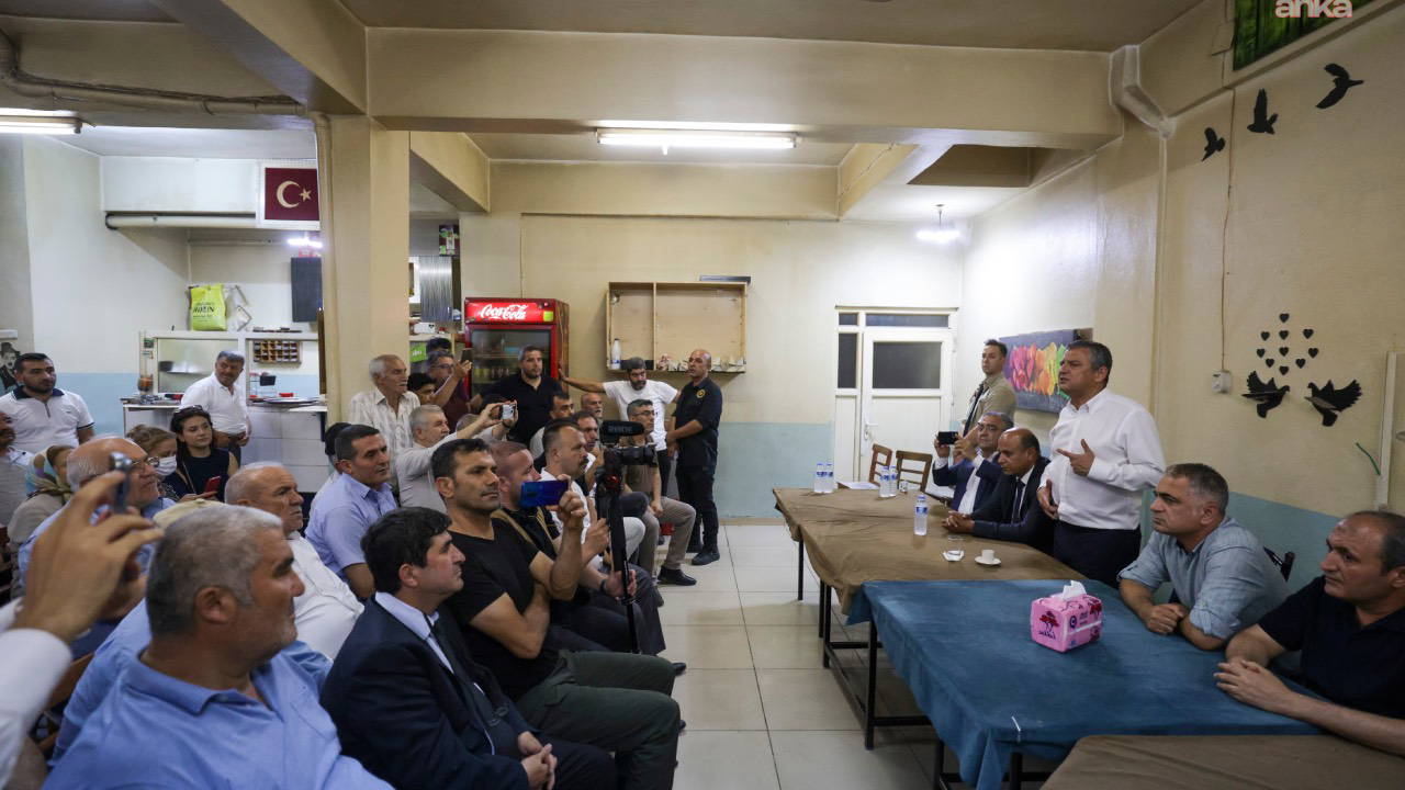 Özgür Özel, BİRTEK-SEN Genel Başkanı Mehmet Türkmen ile bir araya geldi