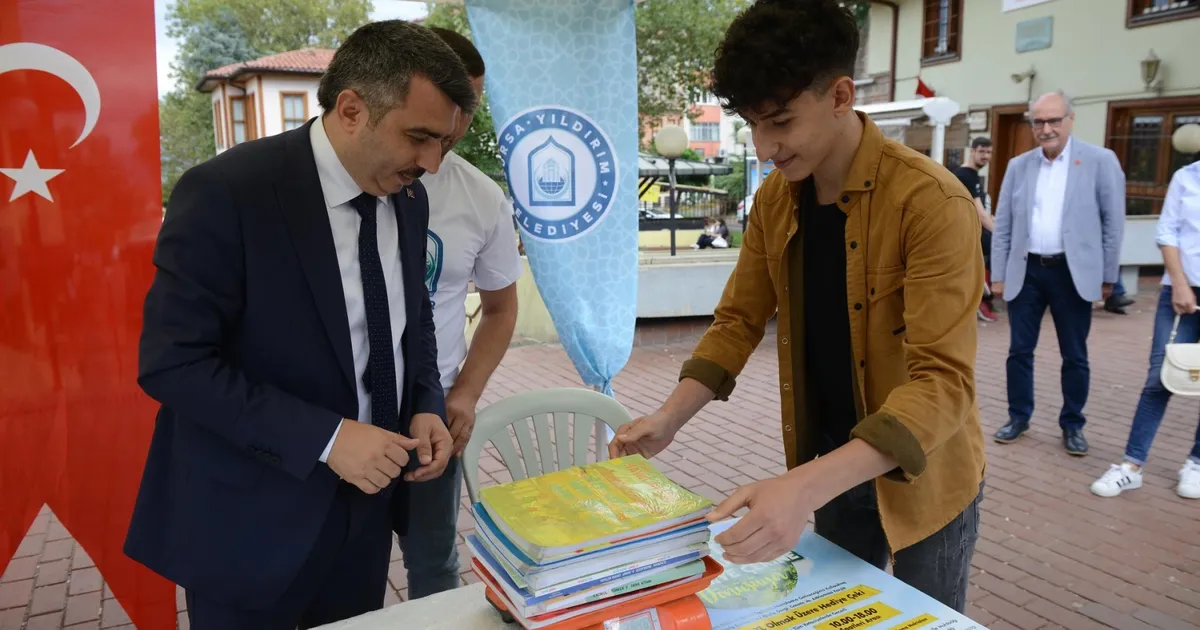 Bursa Yıldırım’da kitaplar çöpe gitmedi, ekonomiye katkı sağladı Bursa yildirimda kitaplar cope gitmedi ekonomiye katki sagladi OgFCYMlW
