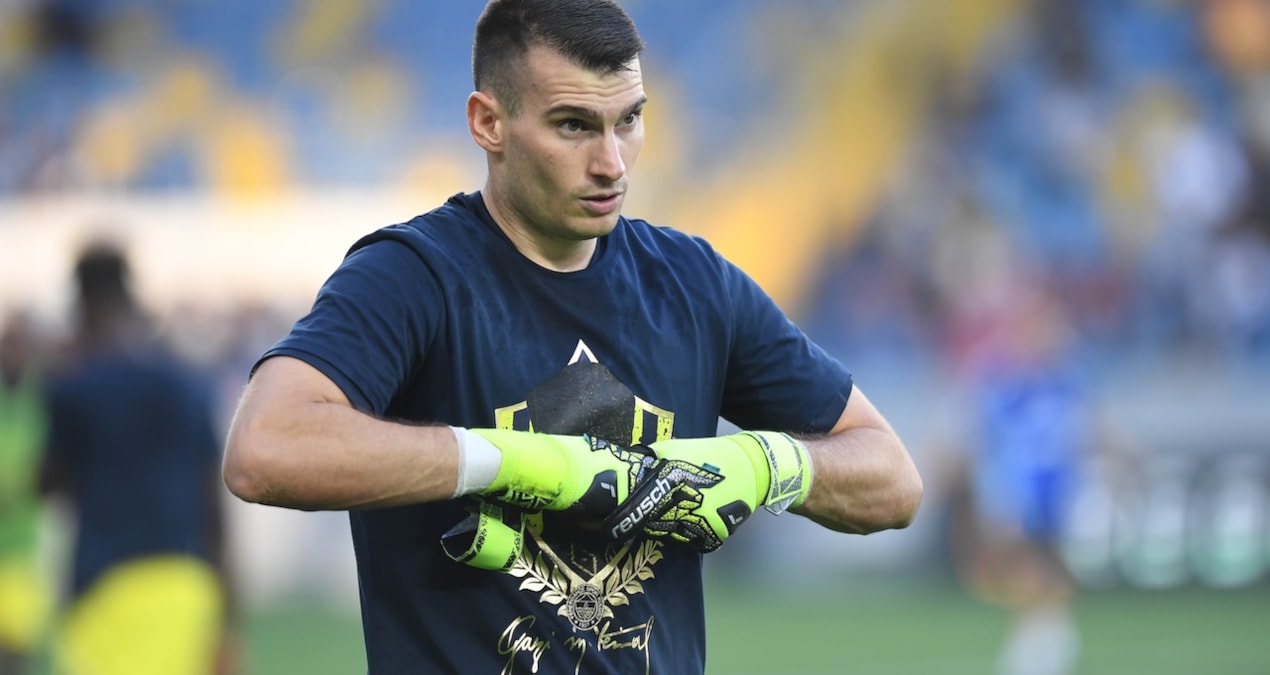 Fenerbahçe bir transferi daha yalanladı! Sarı-lacivertli kulüpten Livakovic açıklaması