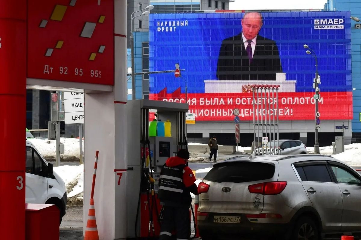 Rusya’da benzin ihracatı yasağı yıl sonuna kadar uzatılacak